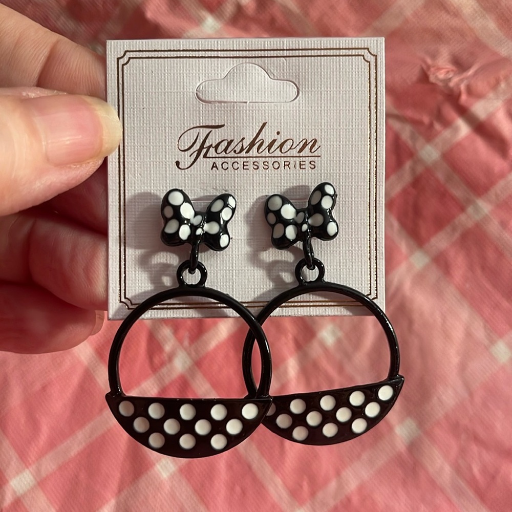🎈SALE🎈🌸#75.POLKA DOT EARRINGS 🌸
